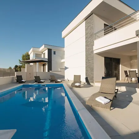 Vakantiehuis Three-bedroom In