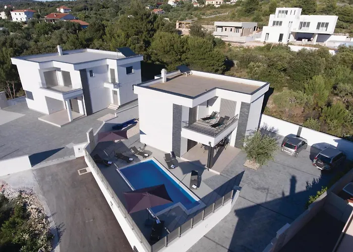 Three-bedroom In Ražanj