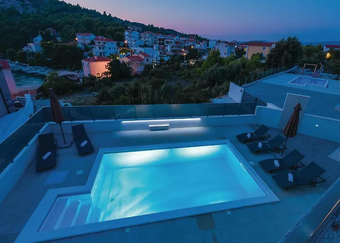 Three-bedroom In Vakantiehuis *